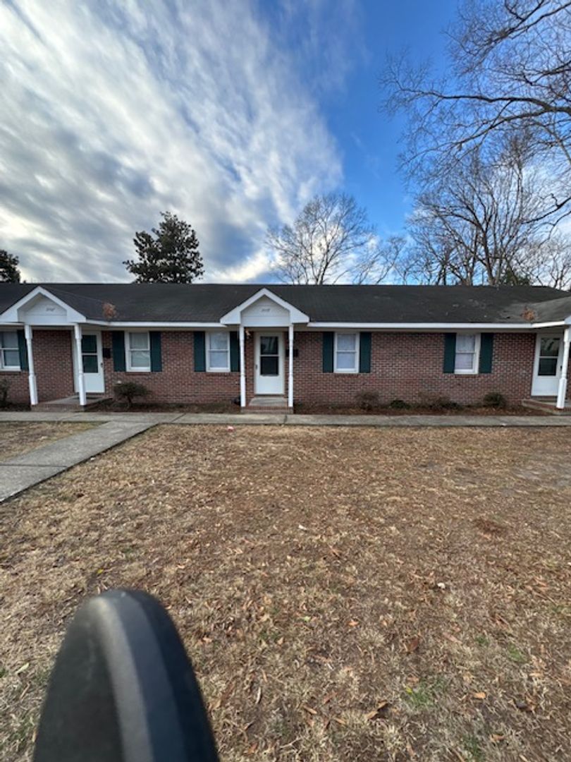 Goldsboro Apartment: 310 Park Ave