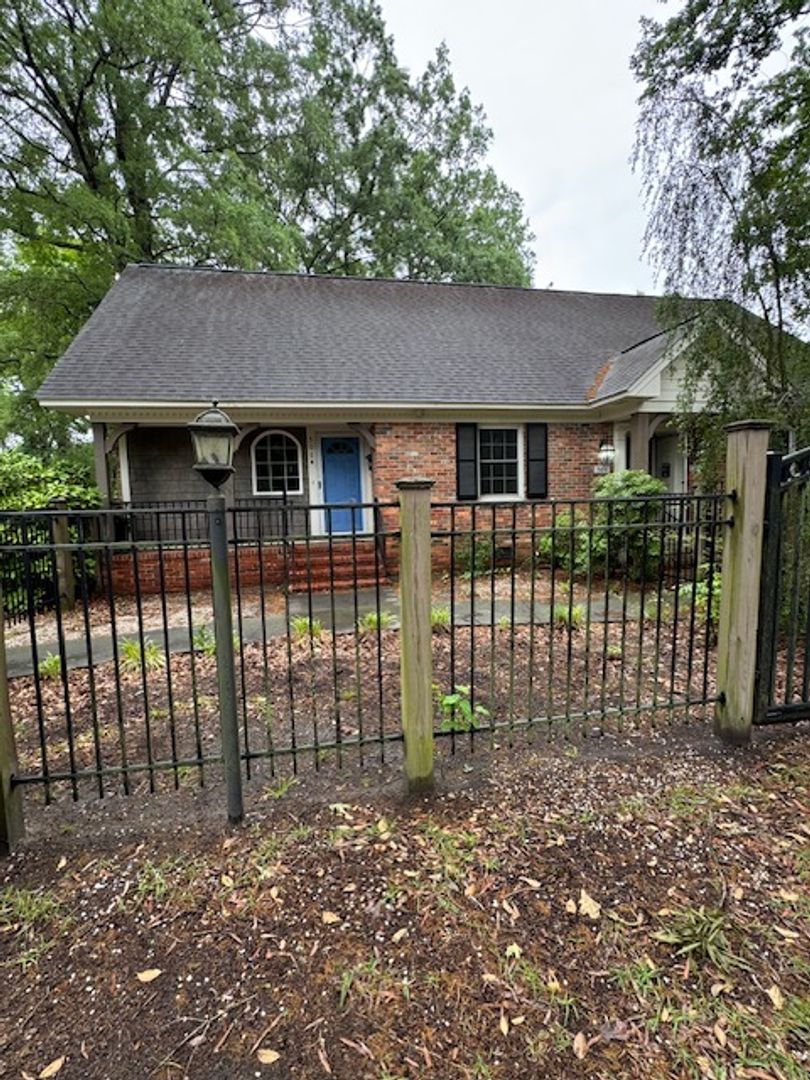 Goldsboro Apartment: 506 Rudolph St