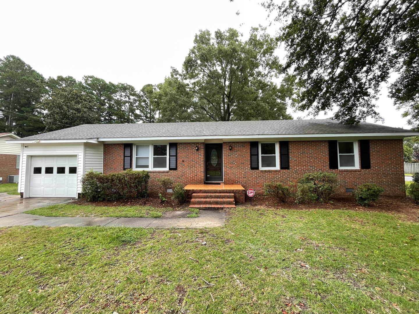 Goldsboro House: 1506 Scotty Drive