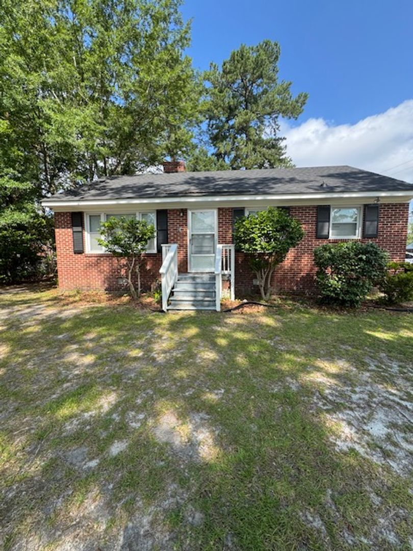 Goldsboro House: 701 S. Madison Ave.