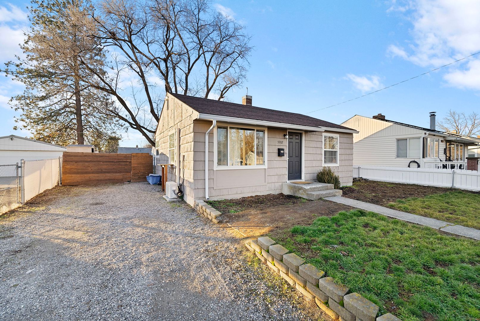 Spokane House: 5707 N Lindeke St