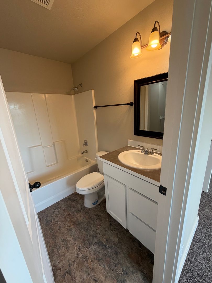 Townhomes Cheney LLC 15 of 23