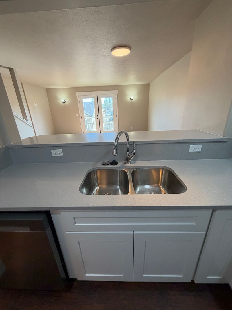 Townhomes Cheney LLC 6 of 23