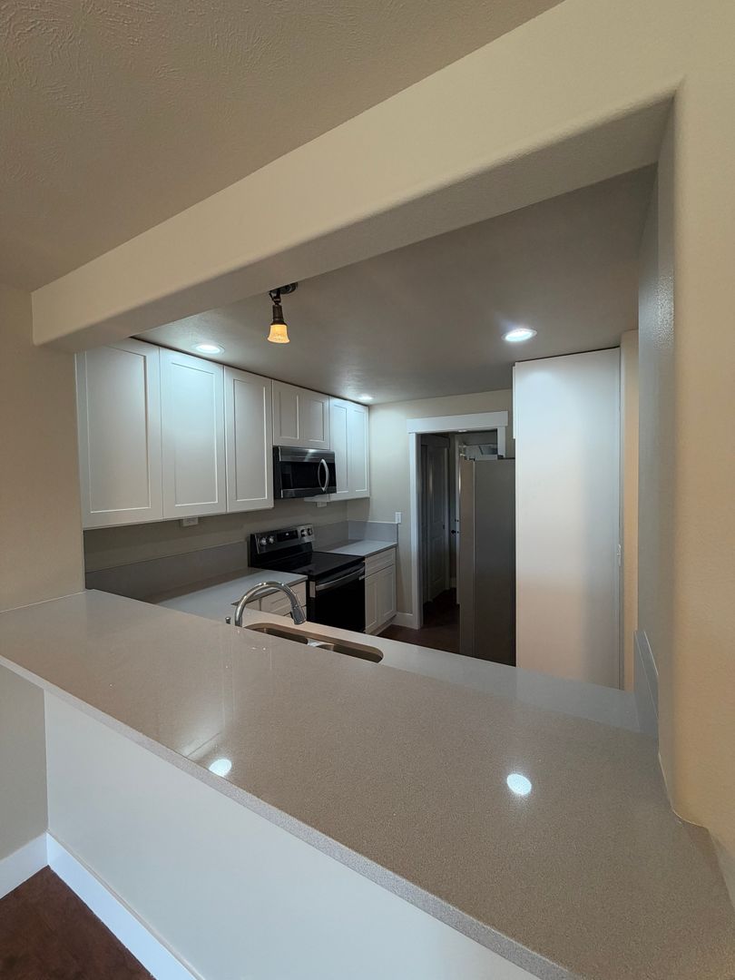 Townhomes Cheney LLC 1 of 23