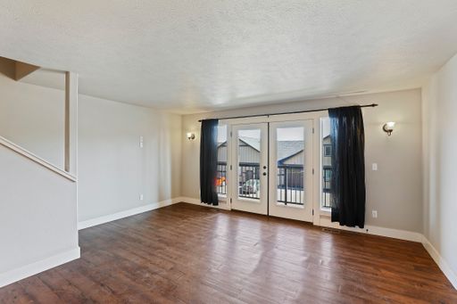 Now Pre-Leasing (or move in ready)! – photo 1