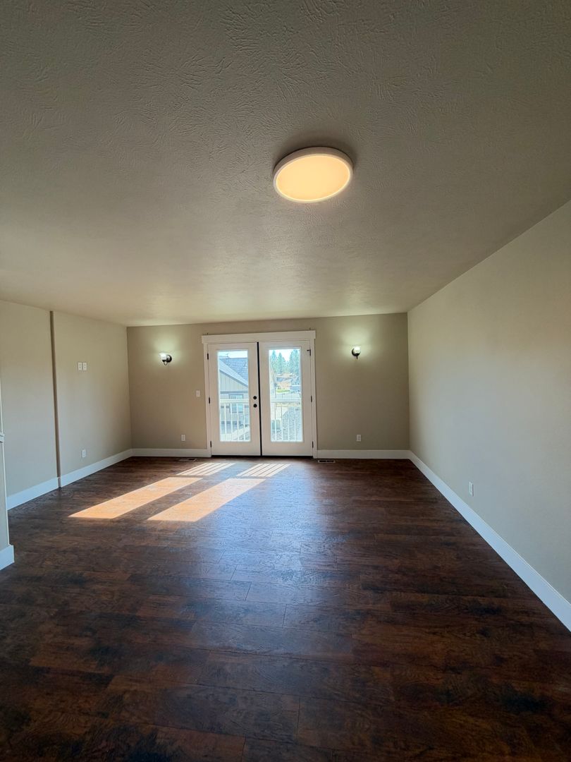 Townhomes Cheney LLC 7 of 23