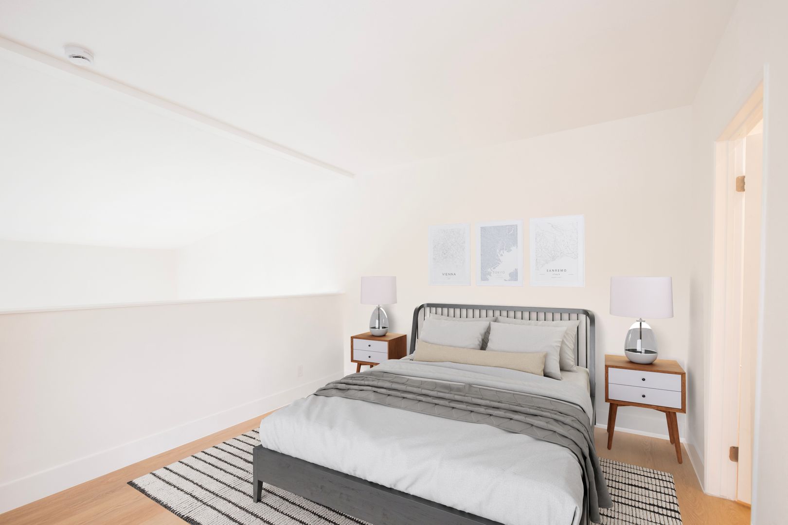 Los Angeles Apartment: 2123 Rodney Drive