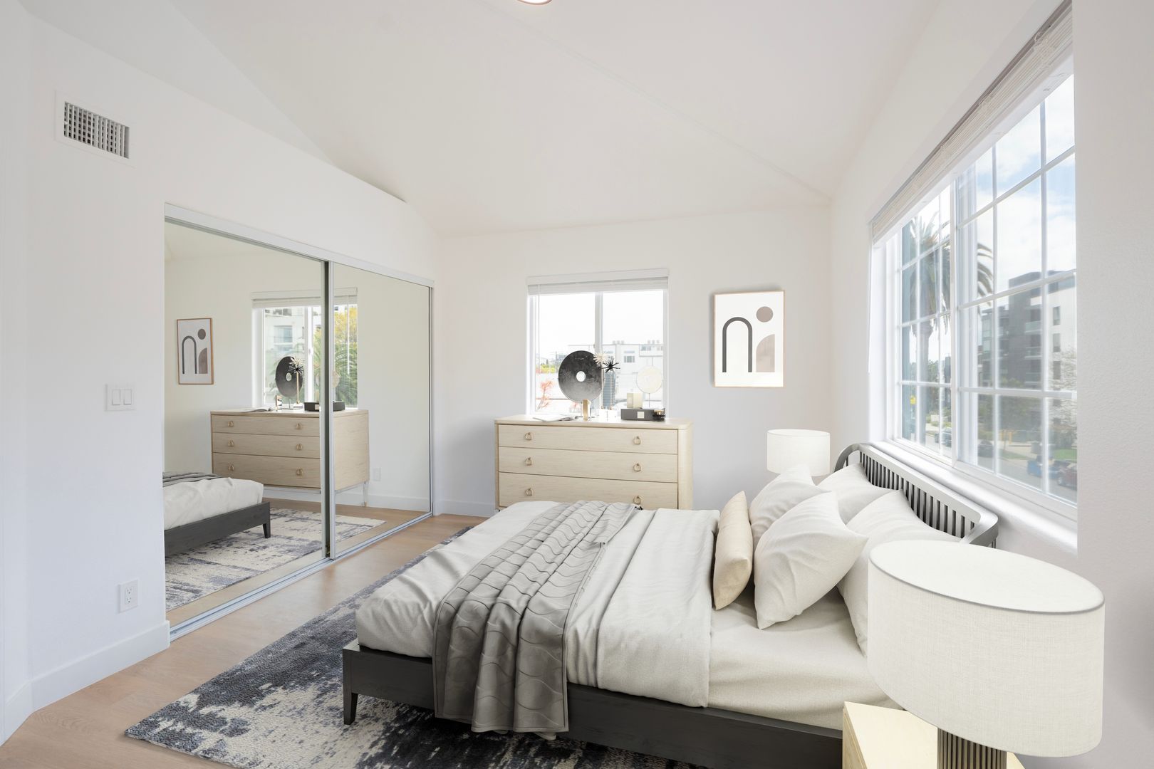 Los Angeles Apartment: 3644 Keystone Ave