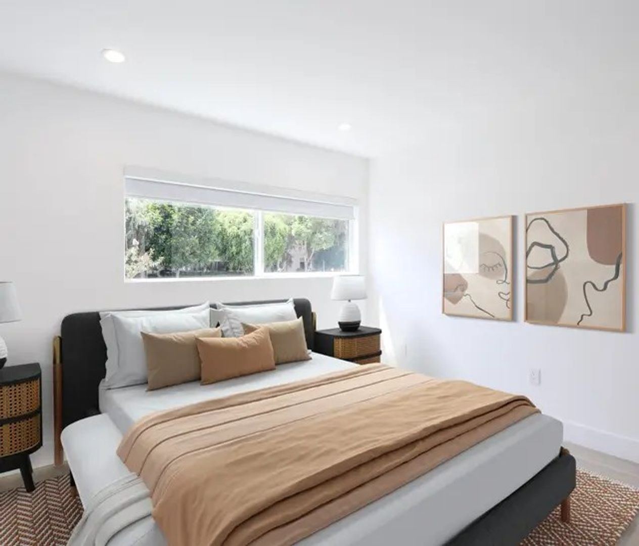 Los Angeles Apartment: 2136 Colby Ave