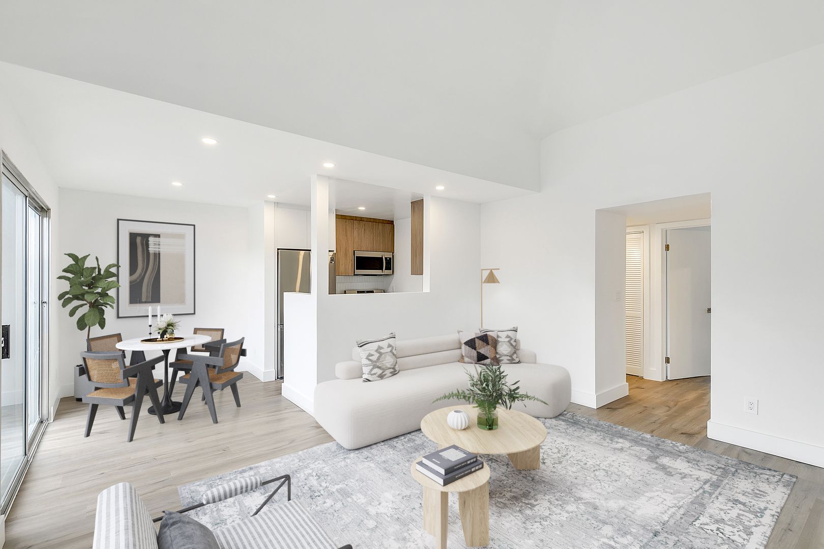 Los Angeles Apartment: 3756 Mentone Ave