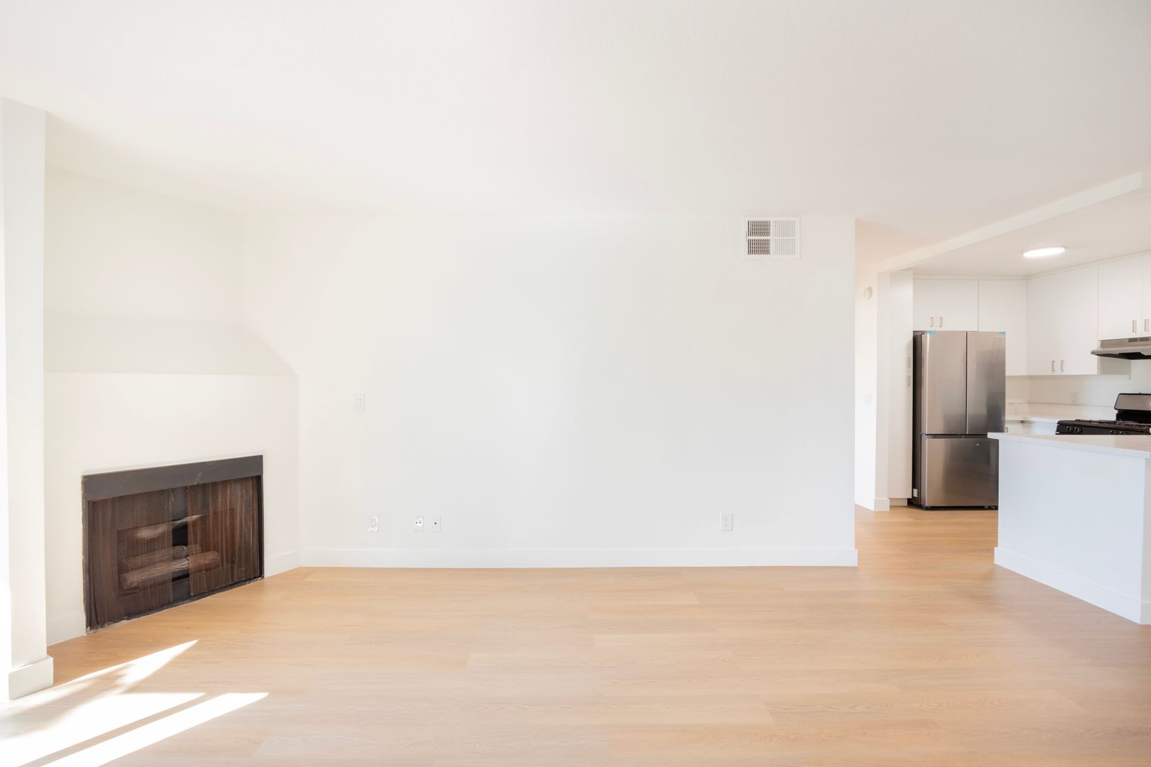 10020 Zelzah Avenue 3 of 8