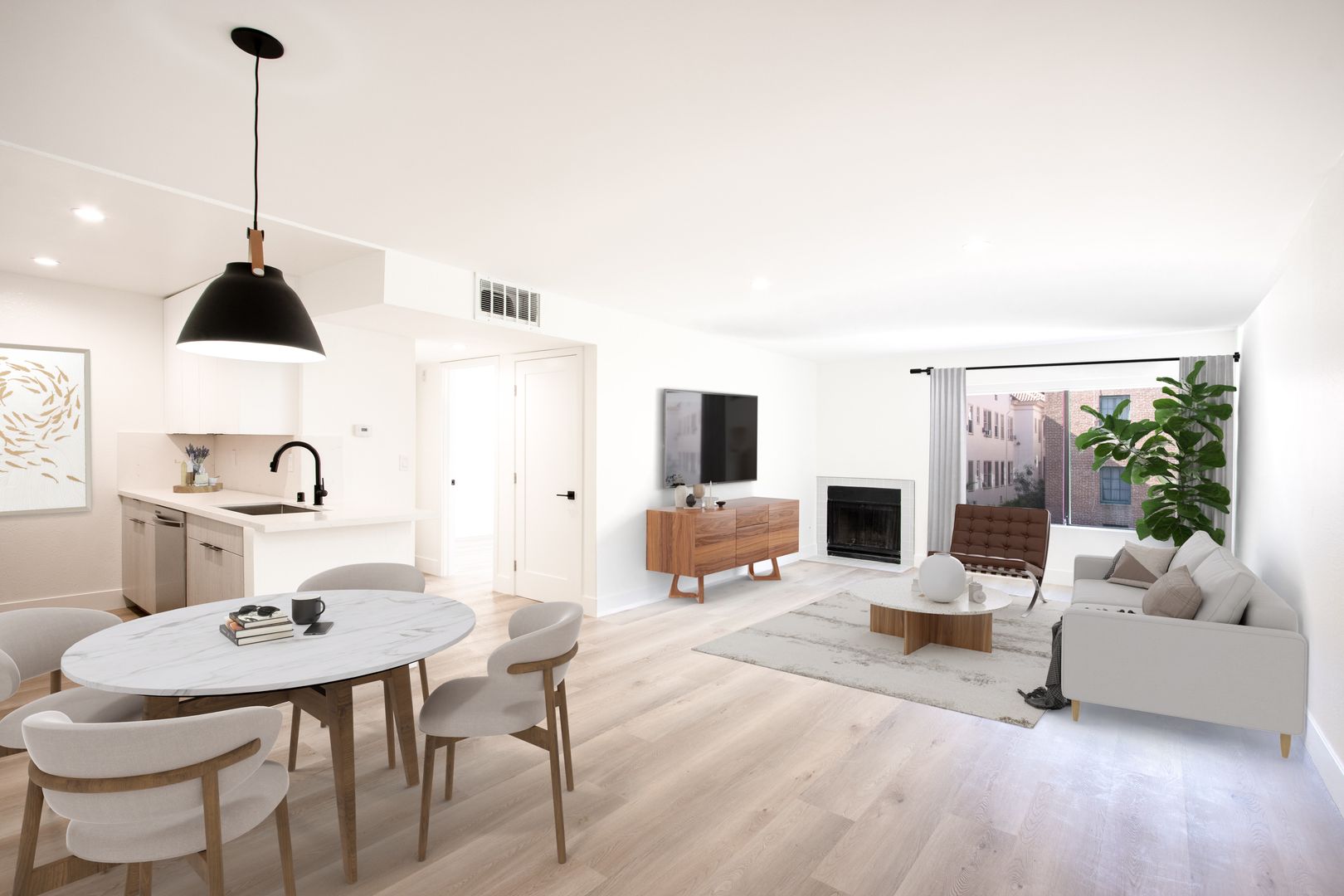 Los Angeles Apartment: 2123 Rodney Drive