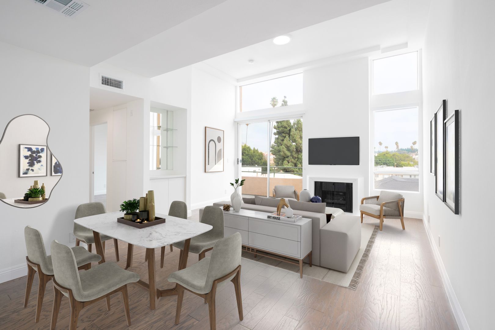 Los Angeles Apartment: 1616 N Serrano Ave.