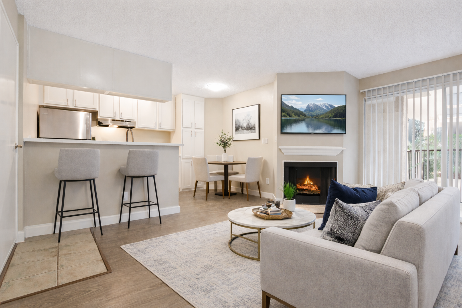 Los Angeles Apartment: 514 S Catalina Street