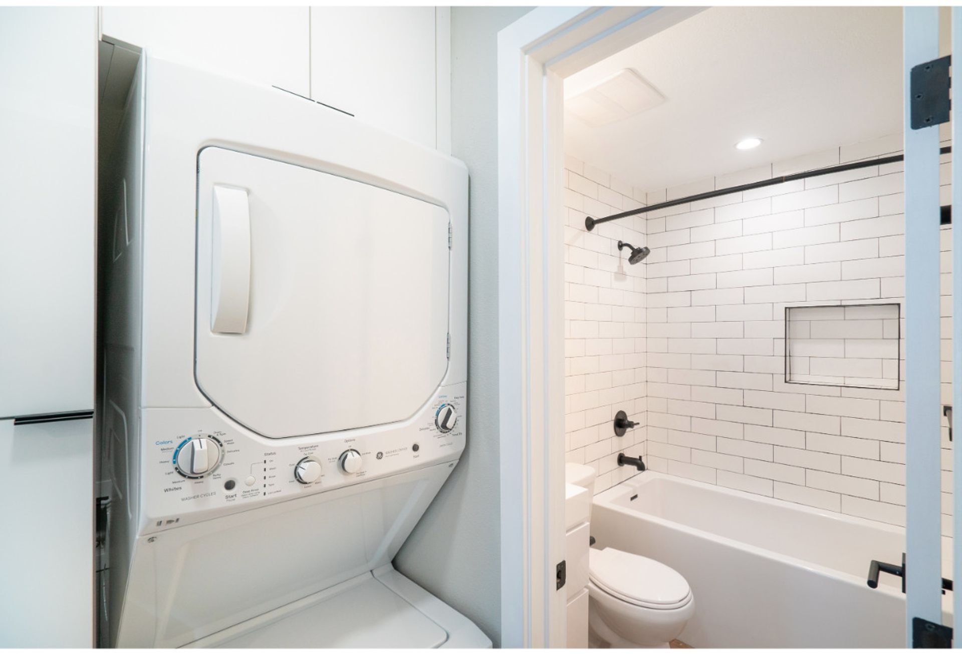 Laundry room at 5847 Willoughby Avenue (1 of 2)