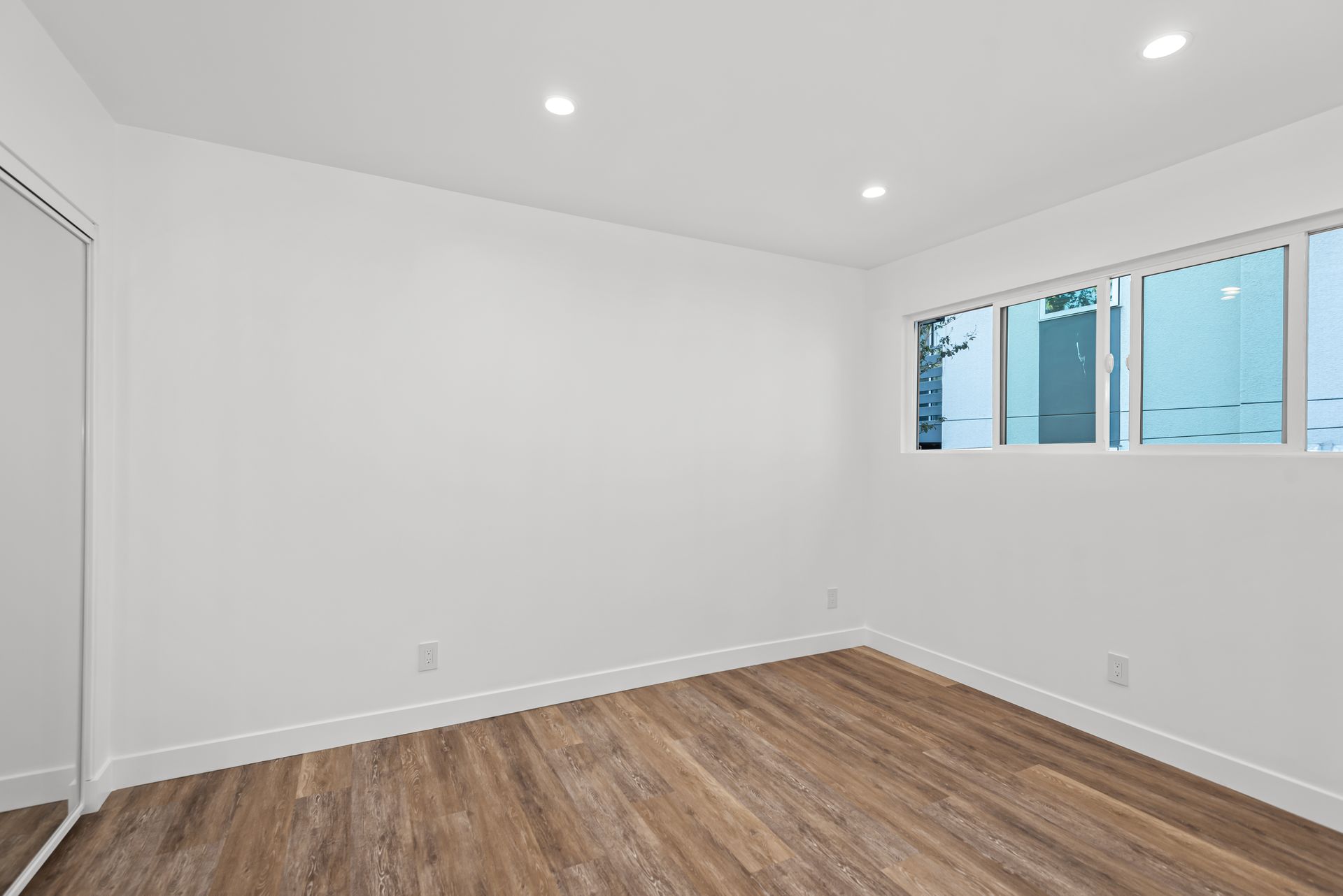 1563 Gordon Street 12 of 12