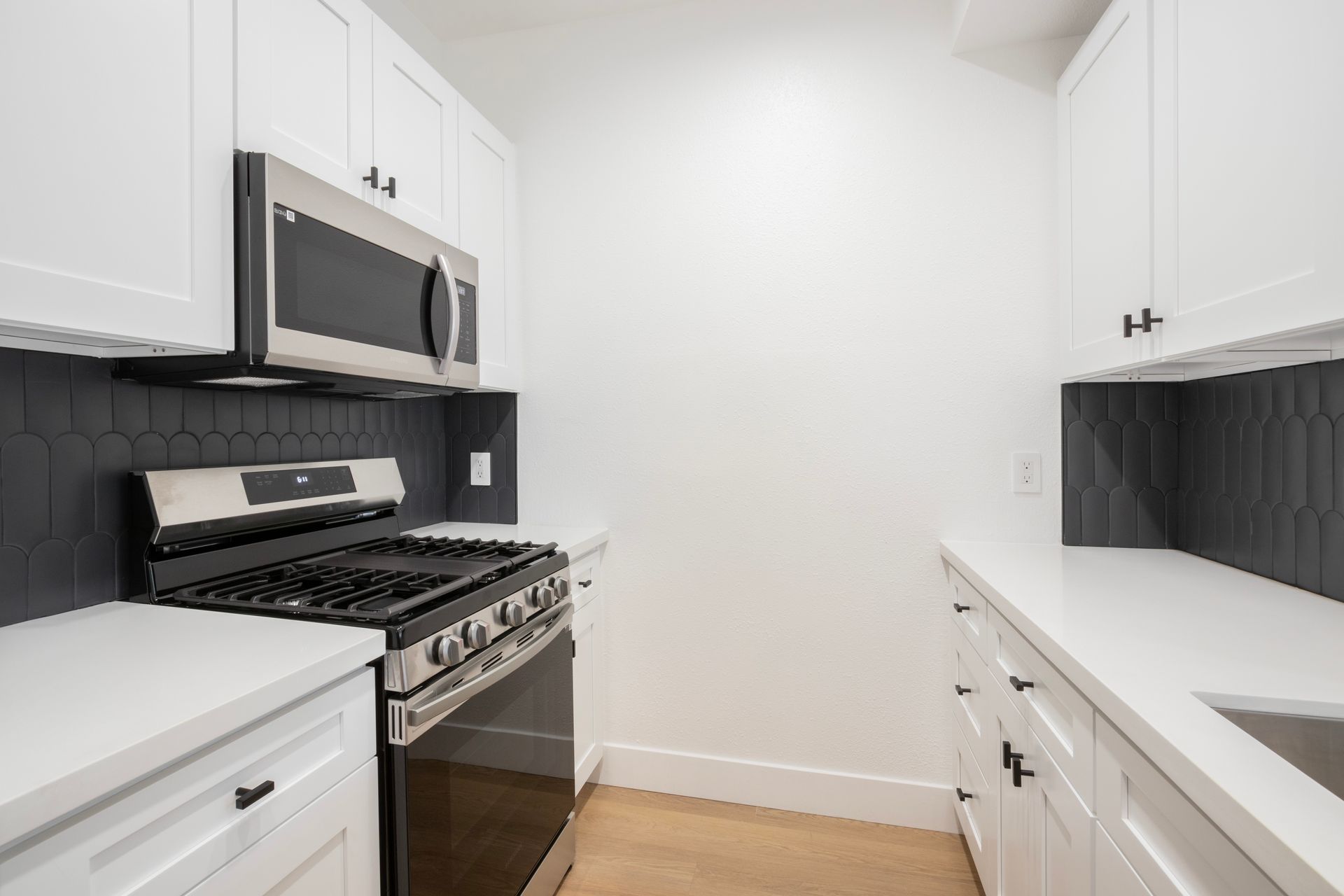 1616 N Serrano Ave. 7 of 12