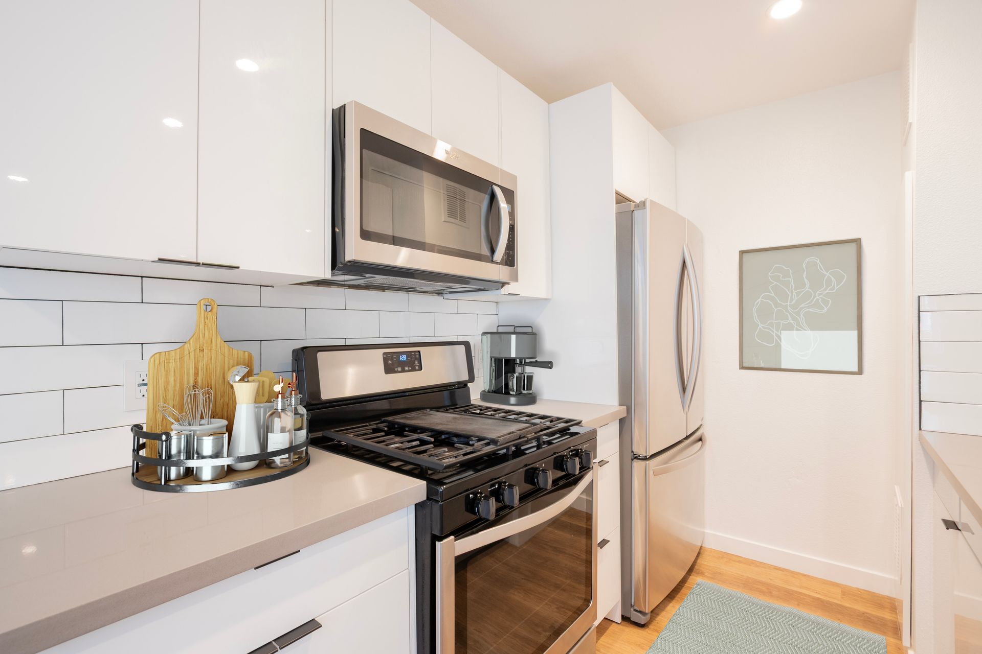 5847 Willoughby Avenue 5 of 12