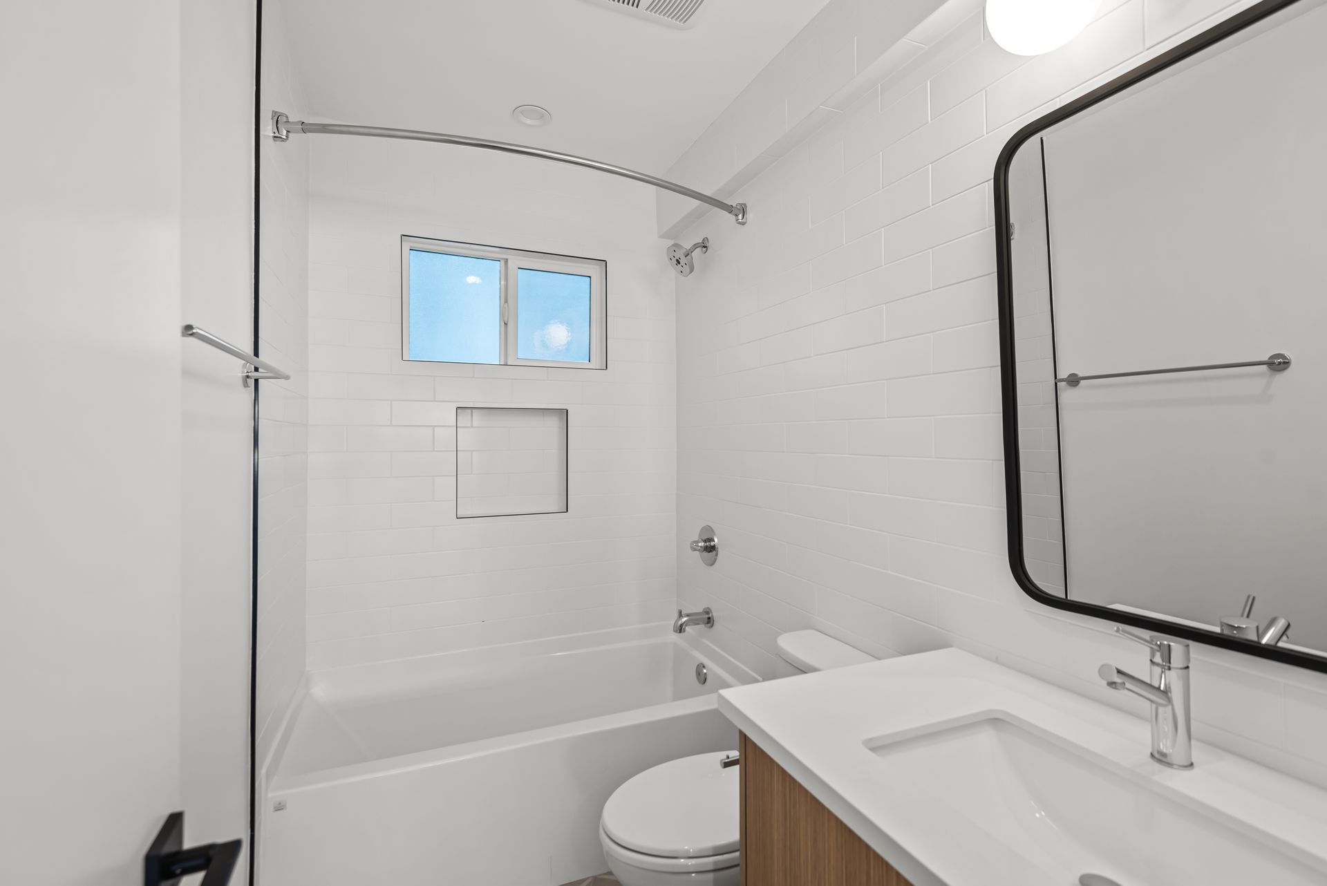 1563 Gordon Street 11 of 12
