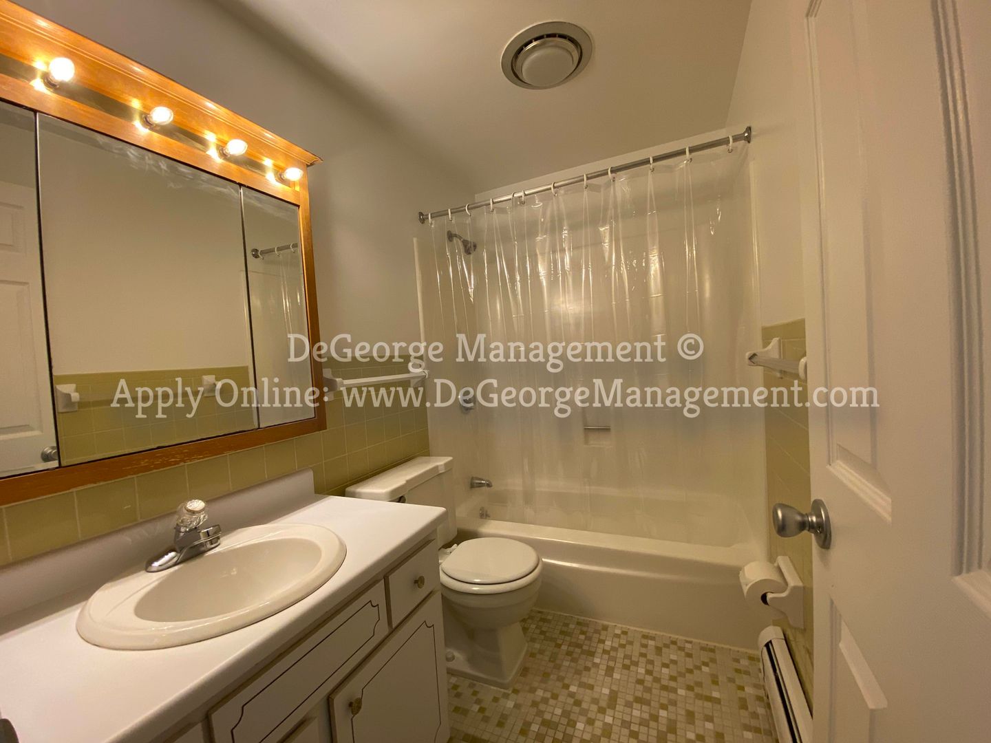 Georgetown Manor Apartments 18 of 24