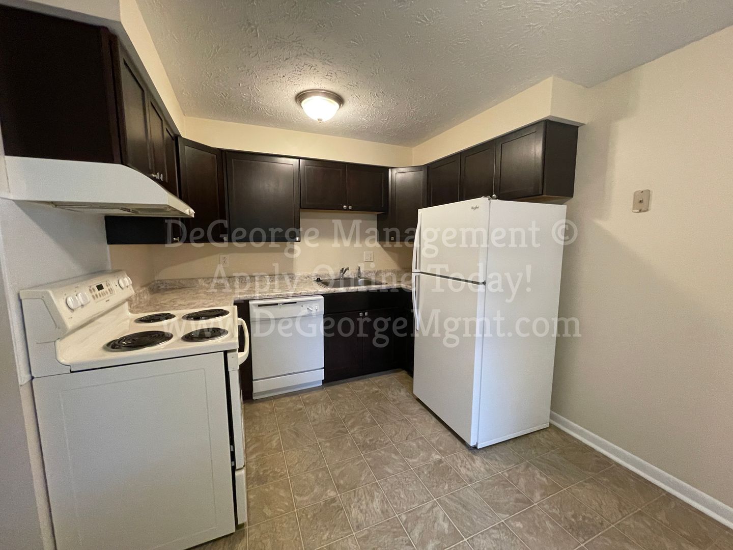 Georgetown Manor Apartments 4 of 12