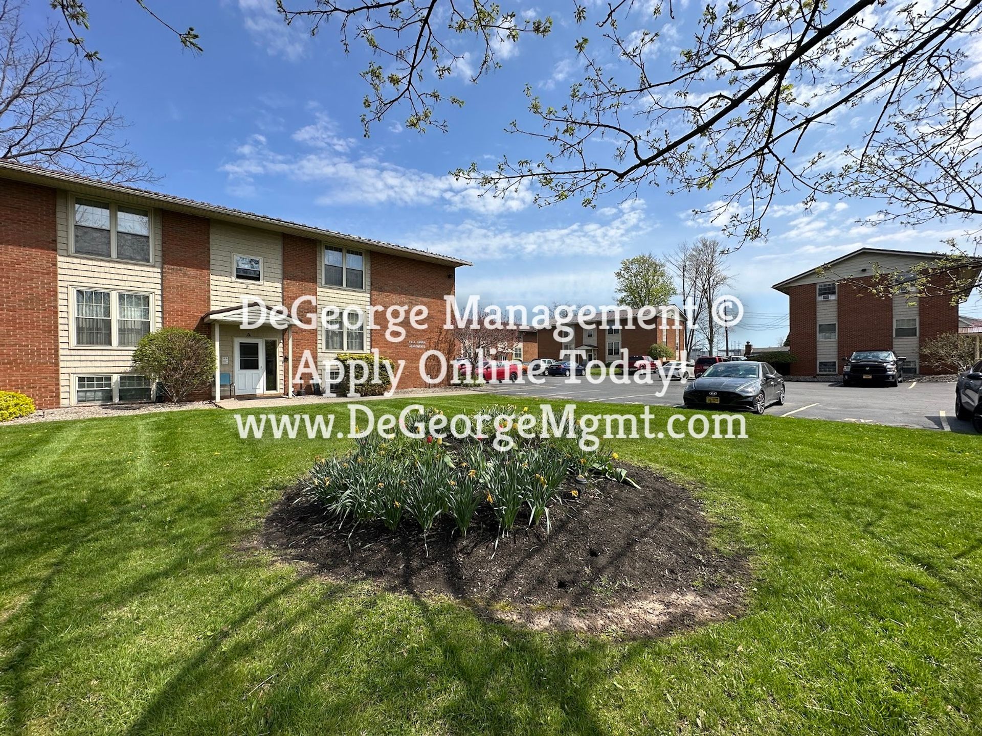 Seneca Falls Apartment: 280 Fall St