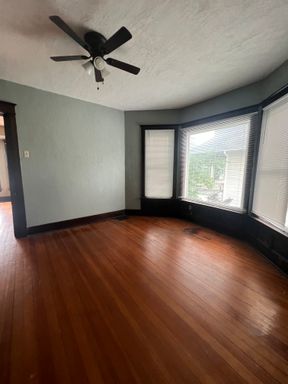 2 Bedroom Apartment for Rent – 1515 1/2 Arlington Ave., Davenport, IA 52803 – photo 1
