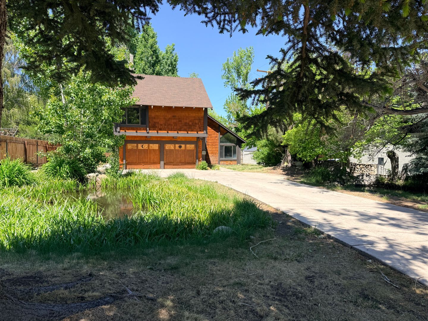 Bishop House: 3695 Brookside Drive