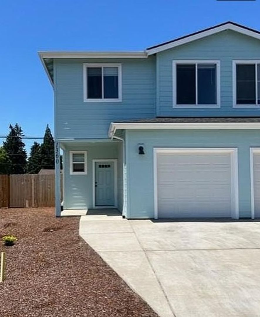 Lebanon Townhome: 1358-1494 Kimber Ct.