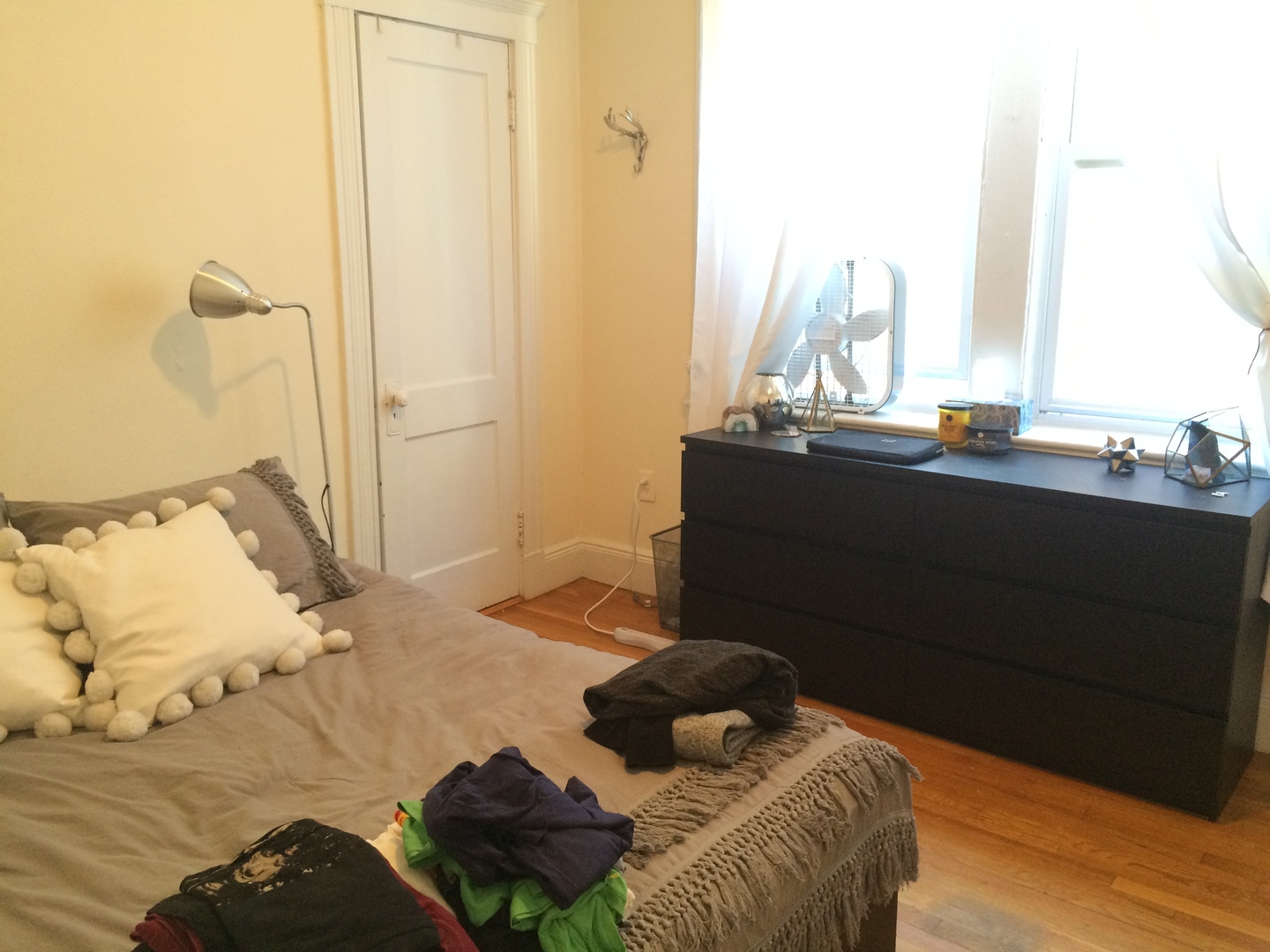 Brighton Apartment: 1715 Commonwealth Avenue
