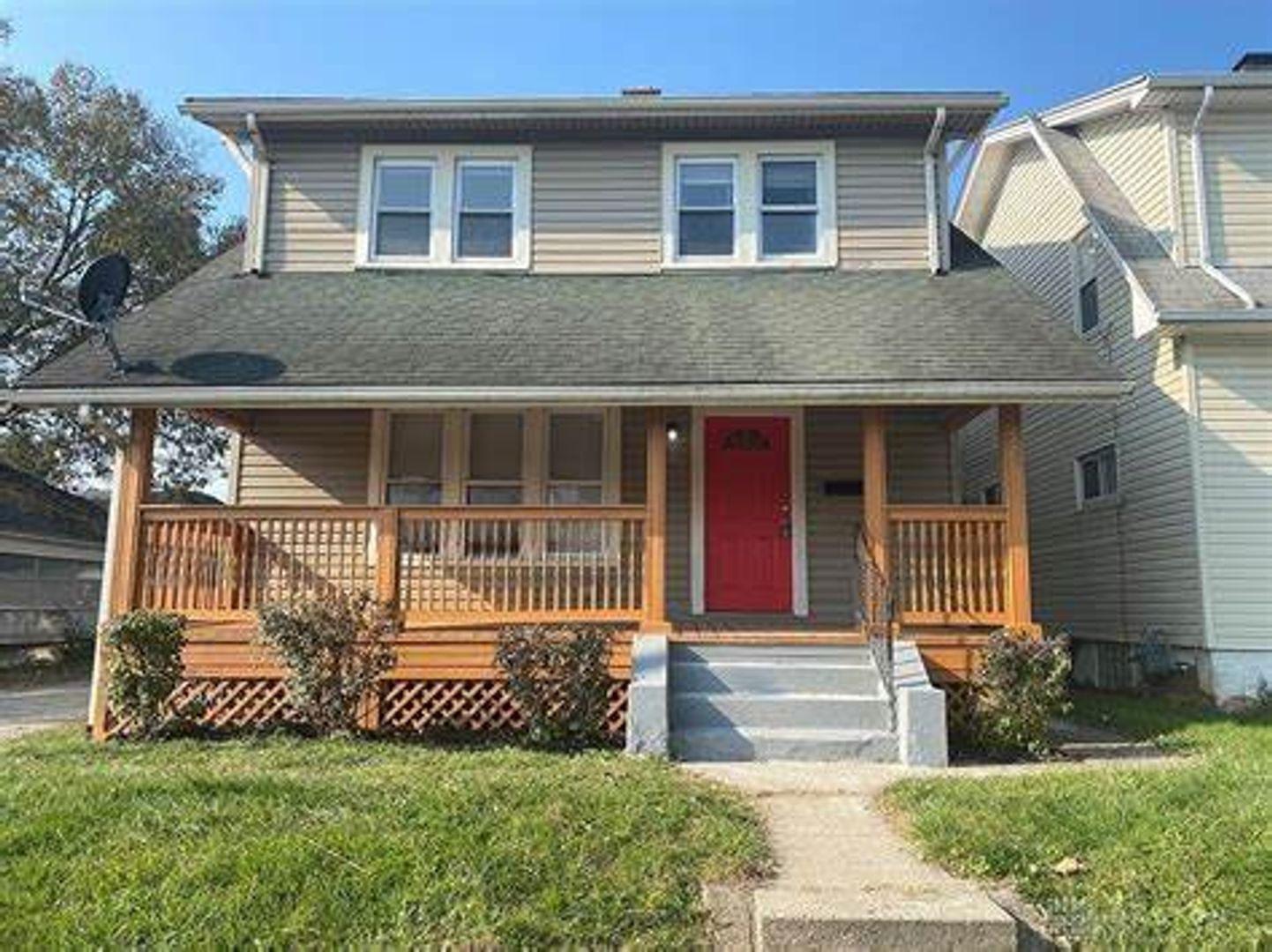 Dayton House: 279 S Findlay St.