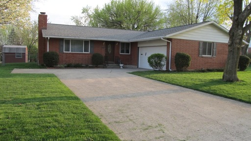 3 Bedroom, 2 full bath home with 2 car attached garage in Englewood