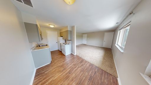 Cozy 1 Bed, 1 Bath Apartment in Centerville