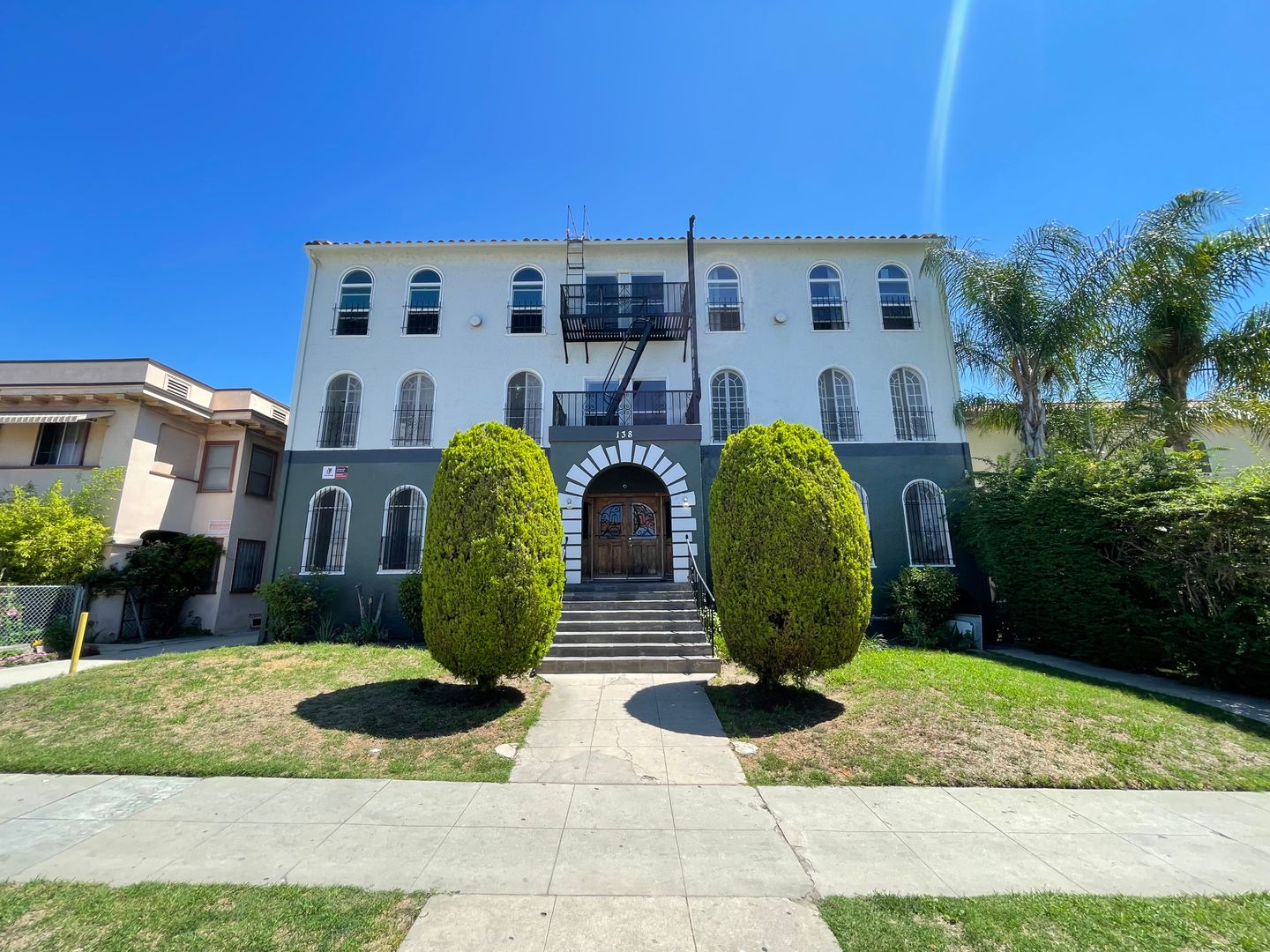 Los Angeles Apartment: 138 S. Berendo Street