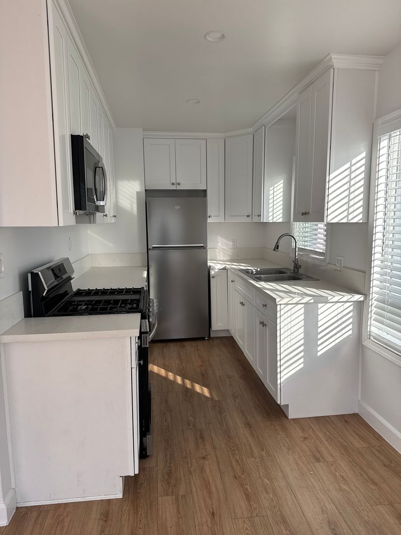 Whittier Apartment: 7902 Milton Avenue #A-G