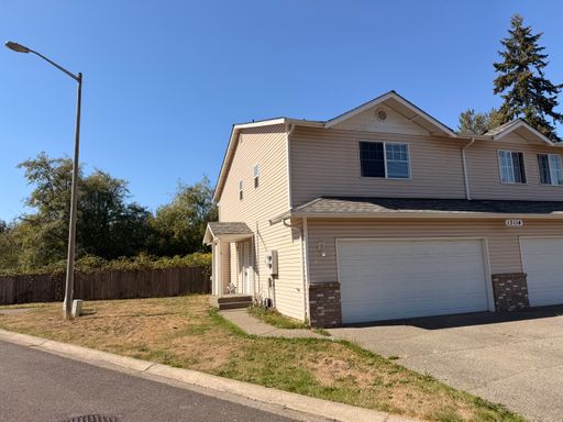 Marysville Townhouse – photo 1