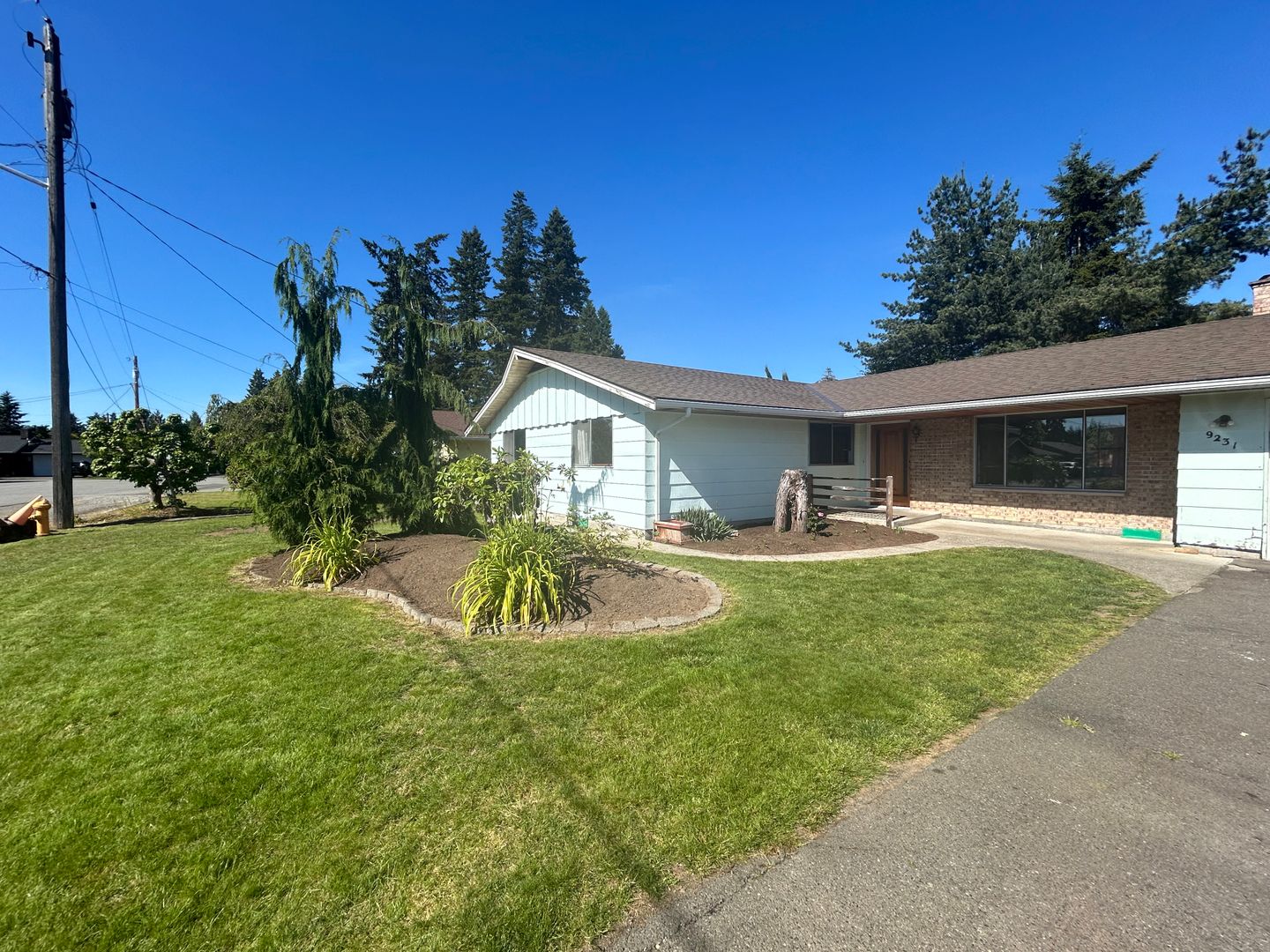 Marysville House: 9231 46th dr ne