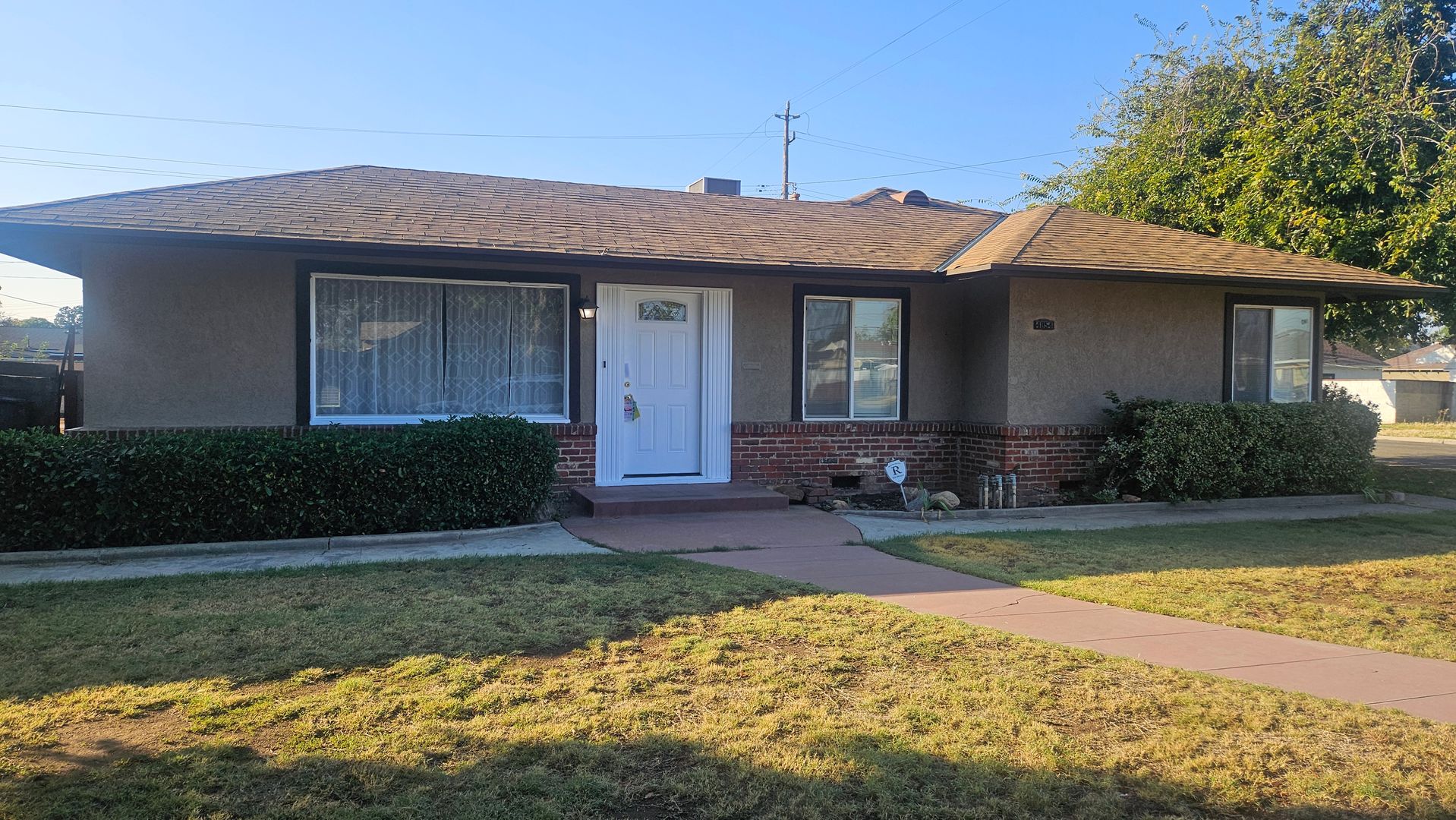 Fresno House: 4854 E. Nevada Ave