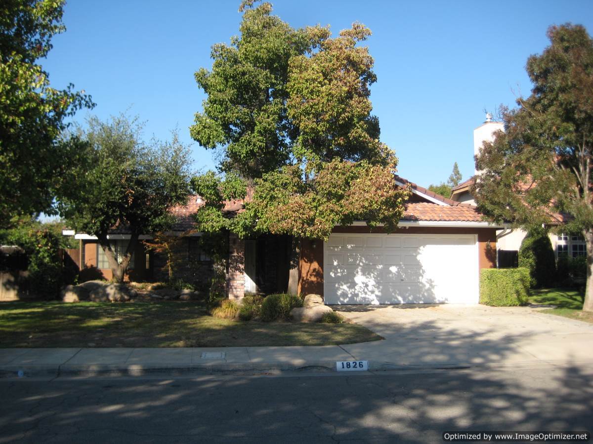 Fresno House: 1826 E Shea Dr