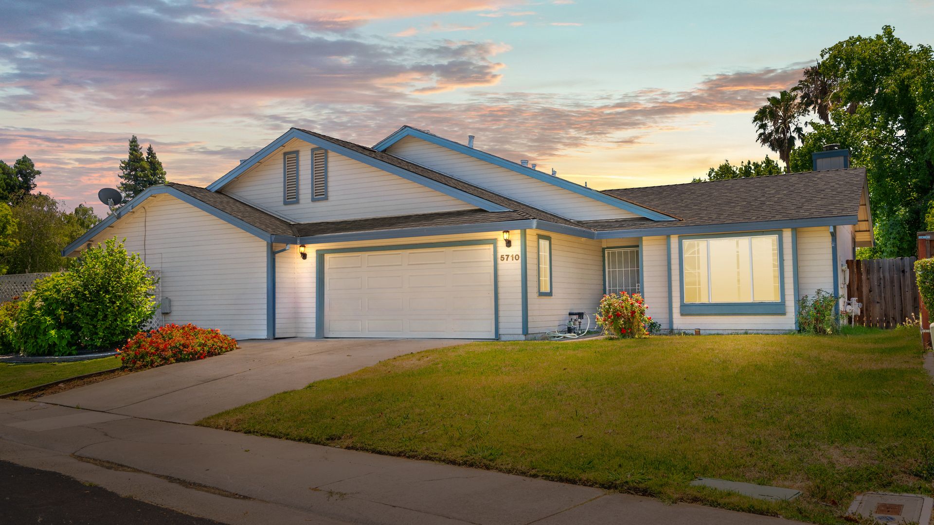 Elk Grove House: 5710 Fox Creek Dr