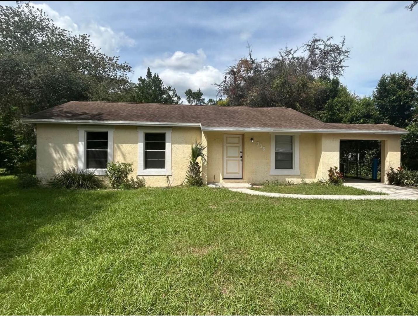 DeBary House: 336 Riviera Dr