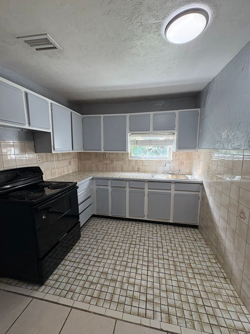 Enterprise Apartment: 451 Jacob Brock