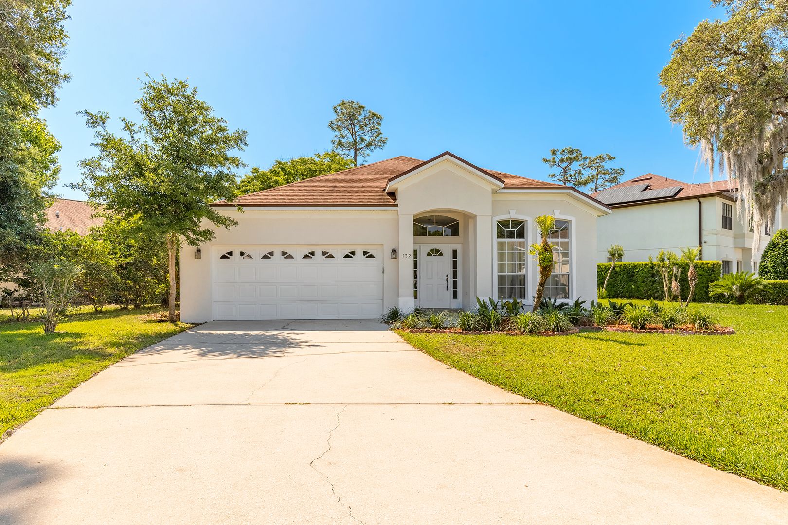 DEBARY House: 122  SPRING GLEN DR