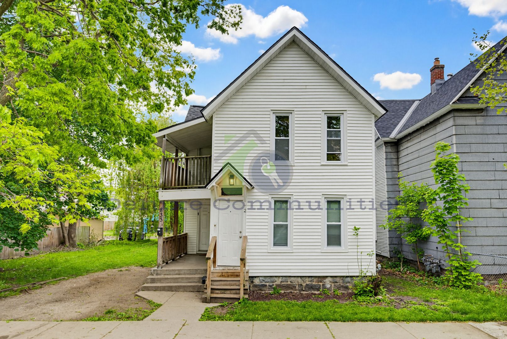 Grand Rapids Apartment: 833 McReynolds Ave NW