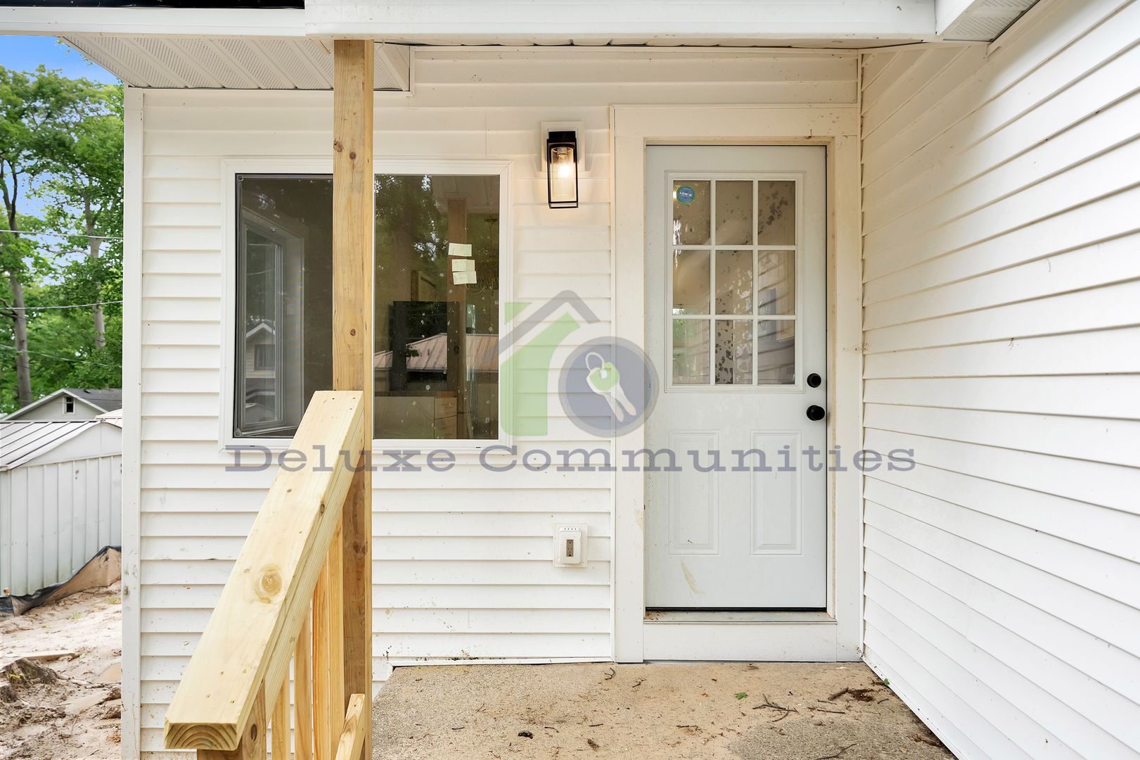 Gowen House: 12775 Elton St NE