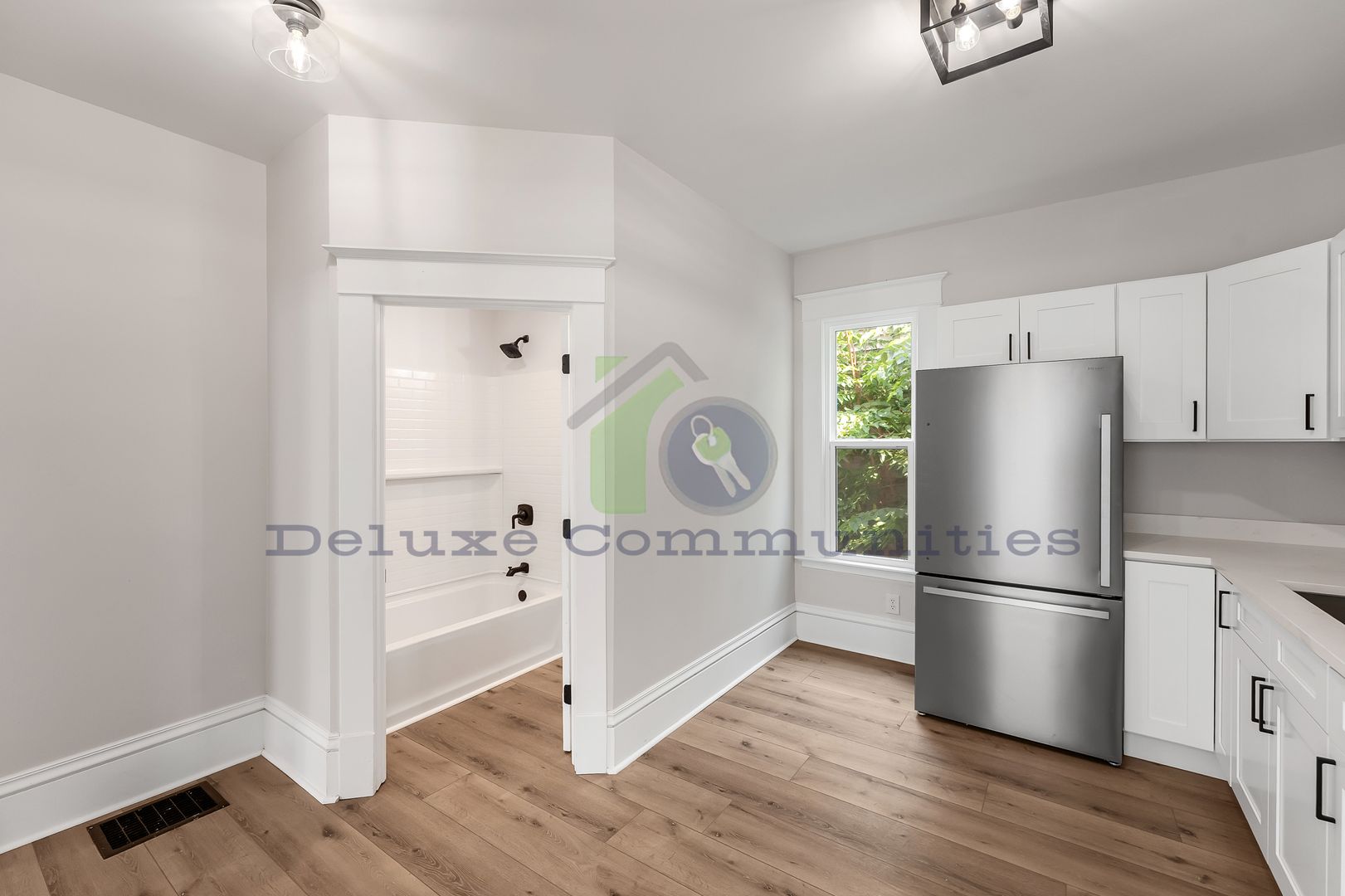 Grand Rapids Apartment: 606 Lafayette Ave NE