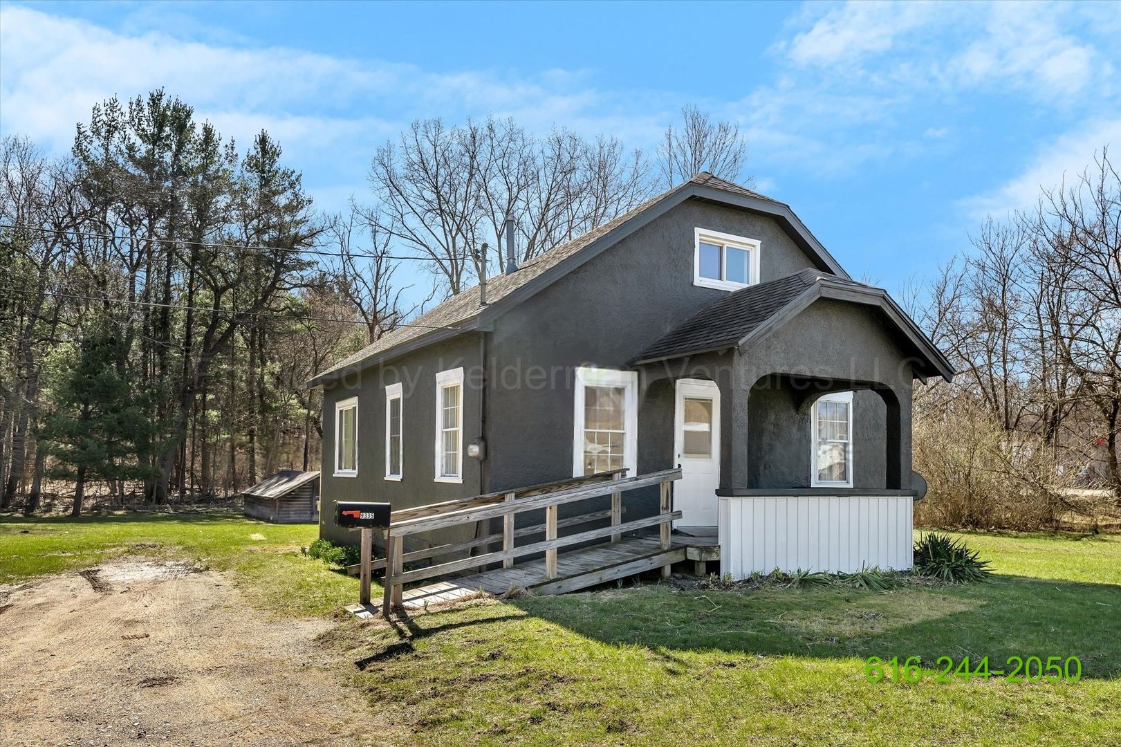 Greenville House: 9335 SW Greenville Rd