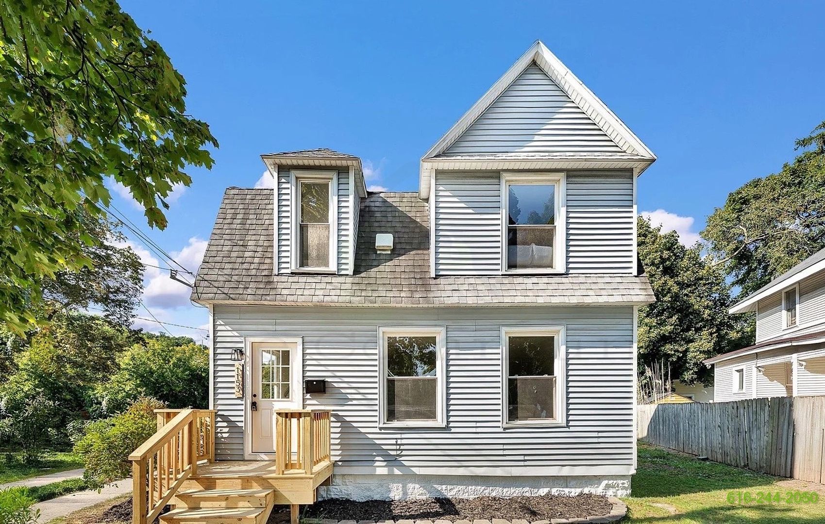 Grand Rapids House: 1153 Bridge St NW