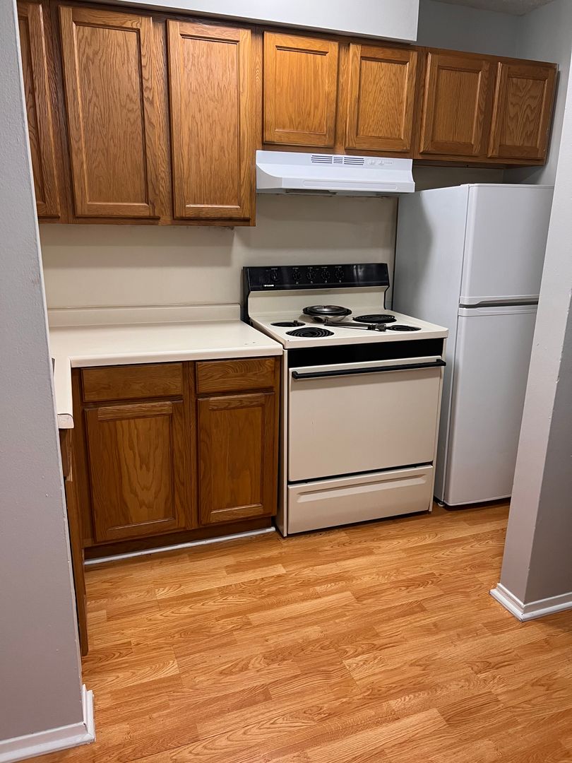 Minneapolis Apartment: 2525 Harriet Avenue