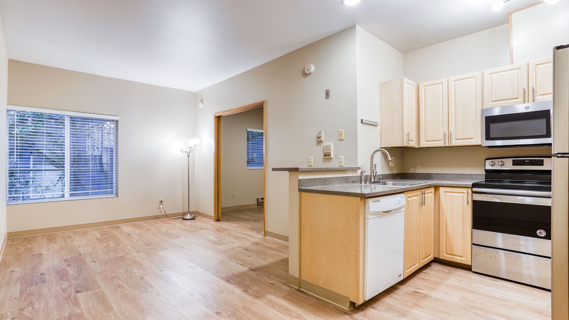 Seattle Apartment: 3652 Interlake Ave N.